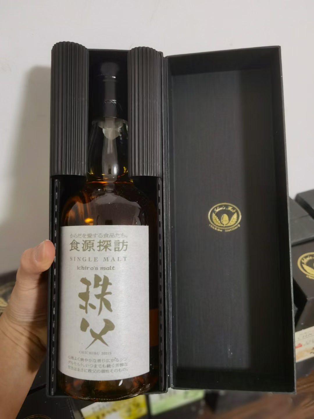 Chichibu秩父蒸馏所伊知郎食源探訪 2019 W礼盒装日本威士忌700ML 700ml 60.6%